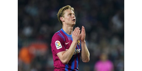 Il Barcellona insiste affinché Frenkie de Jong se ne vada